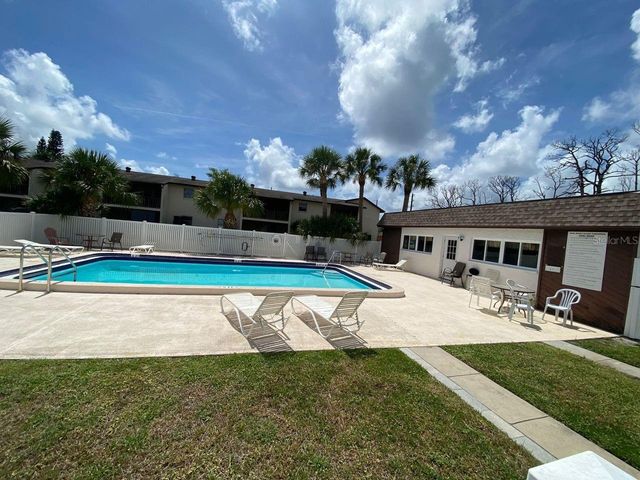 5541 BAY BOULEVARD 107, Port Richey, FL 34668