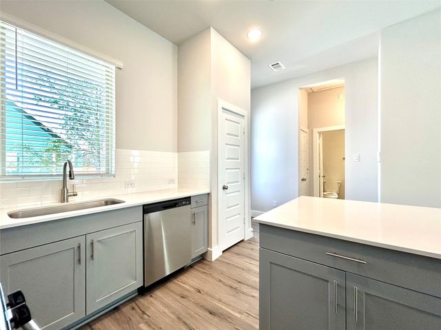 2501 Ascension Boulevard 600, Arlington, TX 76006
