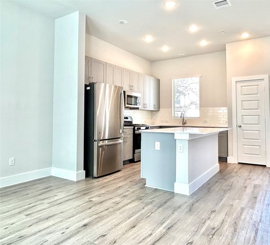 2501 Ascension Boulevard 600, Arlington, TX 76006