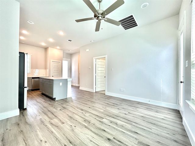 2501 Ascension Boulevard 600, Arlington, TX 76006