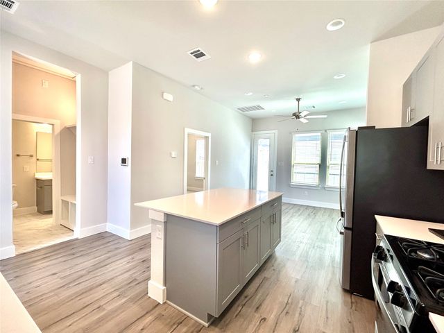 2501 Ascension Boulevard 600, Arlington, TX 76006