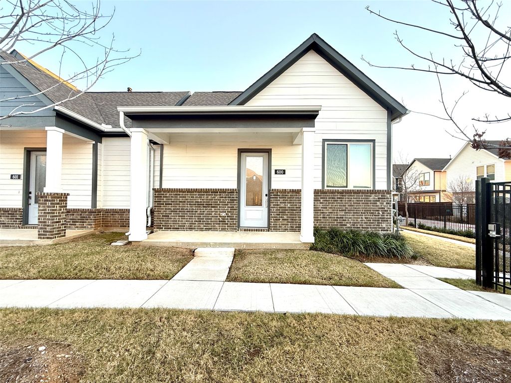 2501 Ascension Boulevard 600, Arlington, TX 76006