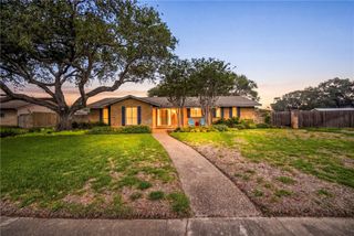 6417 Long Circ, Corpus Christi, TX 78413