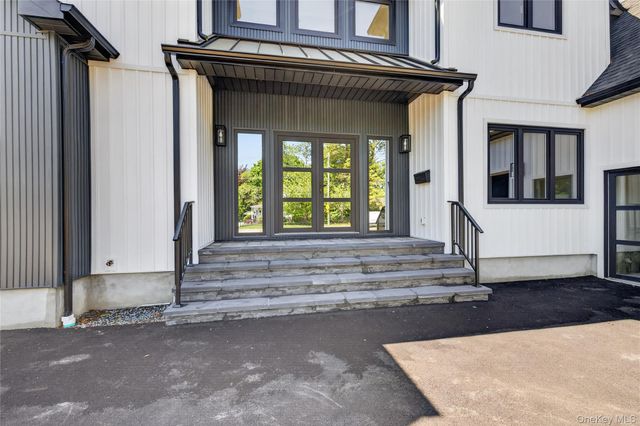 364 Old Farmingdale Road, West Babylon, NY 11704