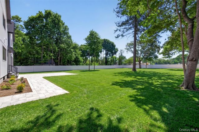 364 Old Farmingdale Road, West Babylon, NY 11704