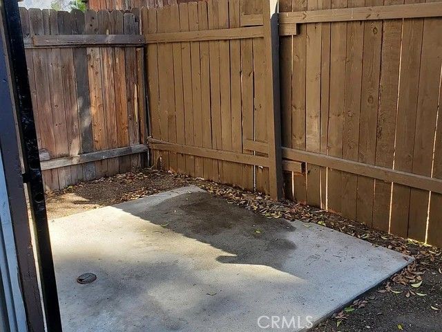 7969 Pinehurst Dr, Highland, CA 92346