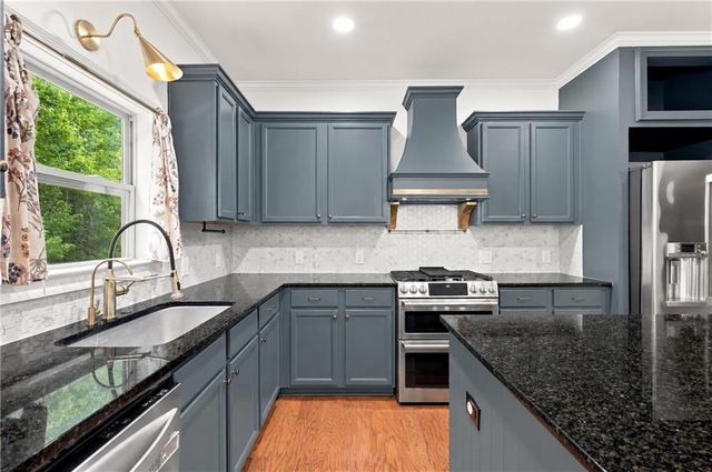 203 Shaw Drive, Acworth, GA 30102
