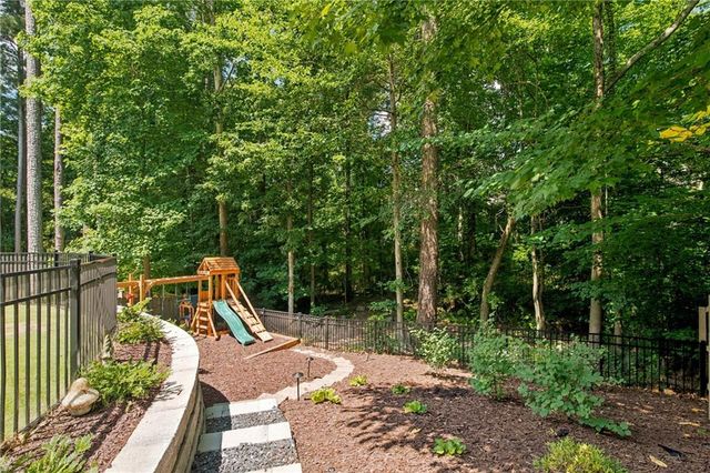 203 Shaw Drive, Acworth, GA 30102