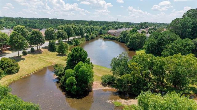 203 Shaw Drive, Acworth, GA 30102
