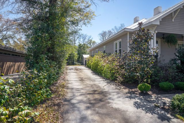 217 Abbeville Avenue NW, Aiken, SC 29801