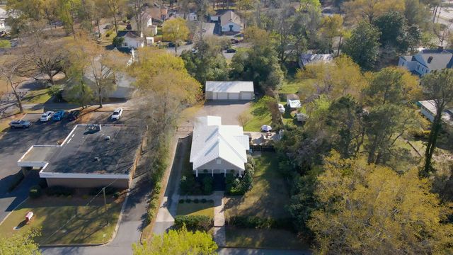 217 Abbeville Avenue NW, Aiken, SC 29801