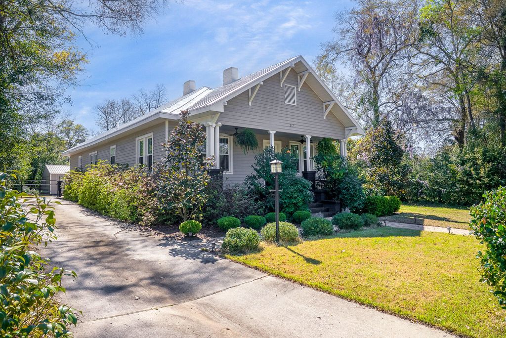 217 Abbeville Avenue NW, Aiken, SC 29801