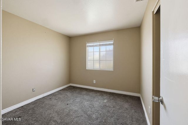 45520 Fairbanks Avenue, Lancaster, CA 93534