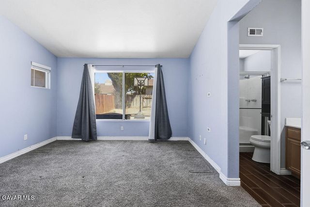 45520 Fairbanks Avenue, Lancaster, CA 93534