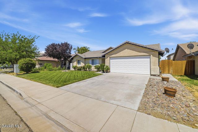 45520 Fairbanks Avenue, Lancaster, CA 93534