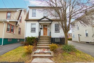 58 Essex Ave, Maplewood Twp., NJ 07040