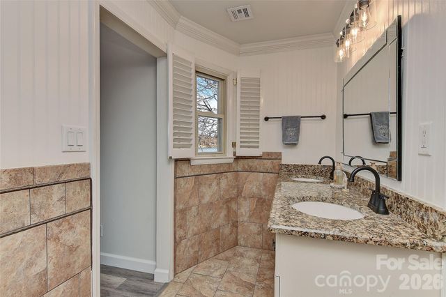 7332 Lakefront Drive 4, Charlotte, NC 28278