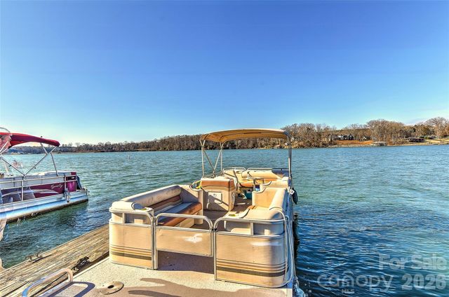 7332 Lakefront Drive 4, Charlotte, NC 28278