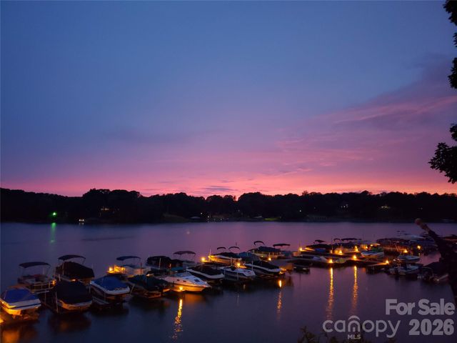 7332 Lakefront Drive 4, Charlotte, NC 28278