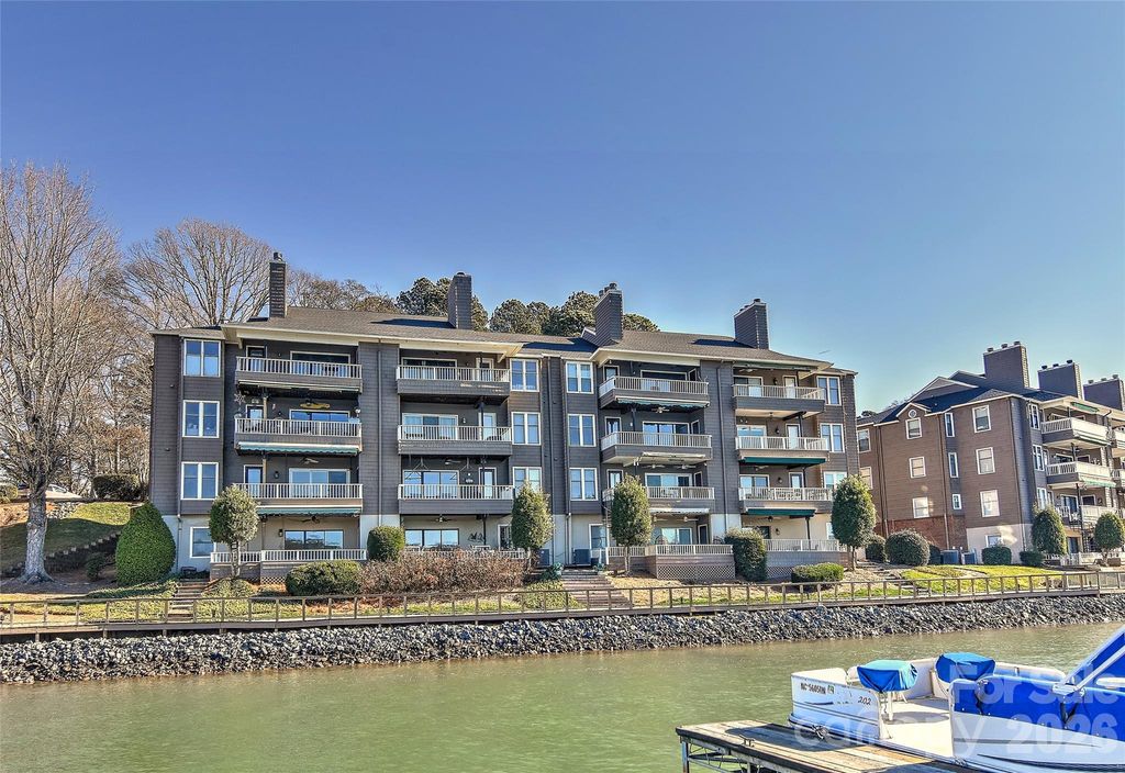 7332 Lakefront Drive 4, Charlotte, NC 28278