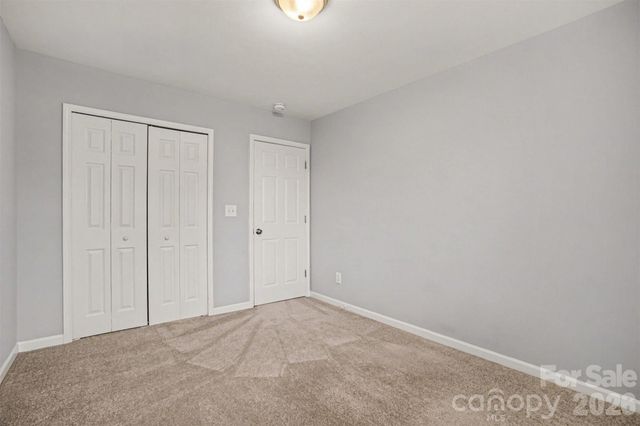 7763 Abigail Glen Drive, Charlotte, NC 28212