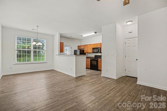 7763 Abigail Glen Drive, Charlotte, NC 28212