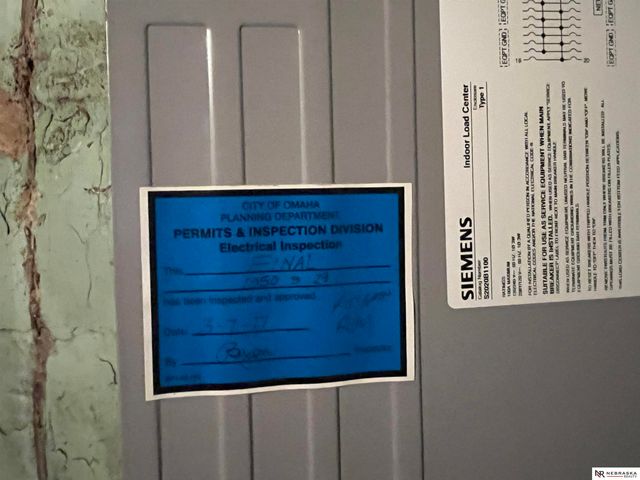 1050 S 29th Street, Omaha, NE 68105