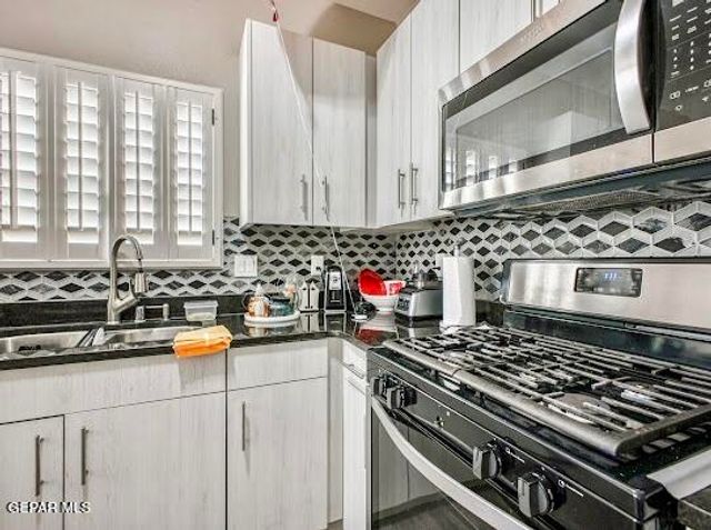 964 PENRITH Street, El Paso, TX 79928