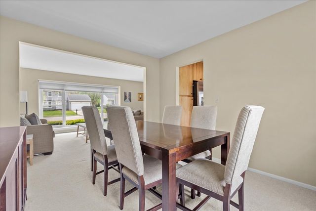 701 Thompson Boulevard, Buffalo Grove, IL 60089