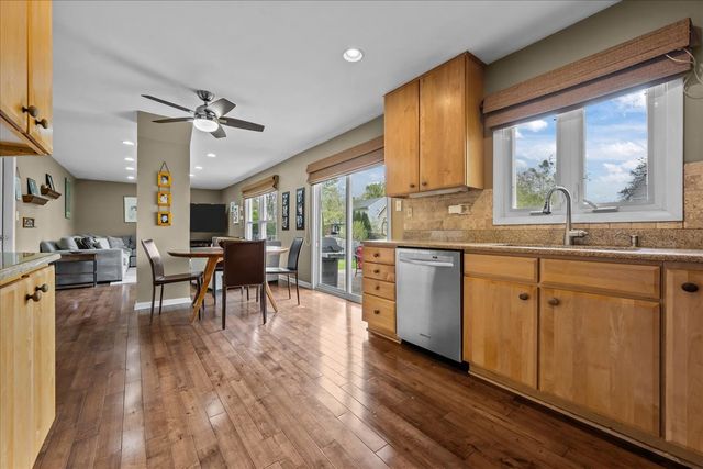 701 Thompson Boulevard, Buffalo Grove, IL 60089