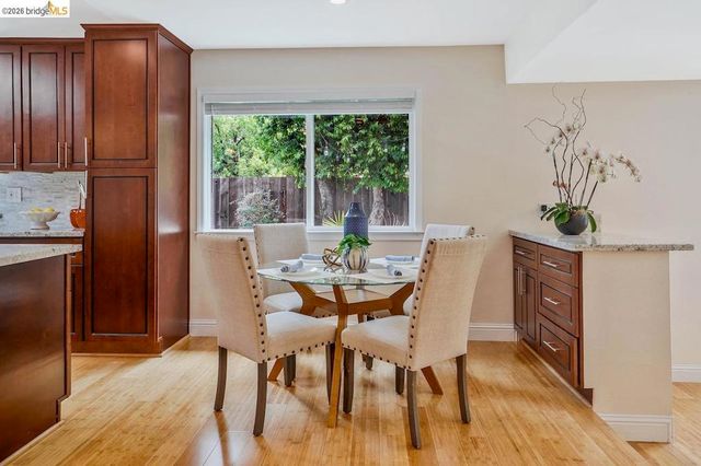 2198 La Orinda, Concord, CA 94518