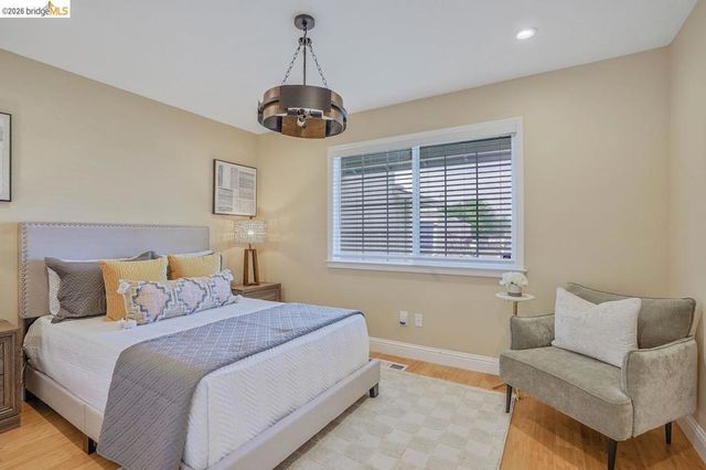 2198 La Orinda, Concord, CA 94518