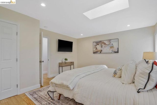 2198 La Orinda, Concord, CA 94518
