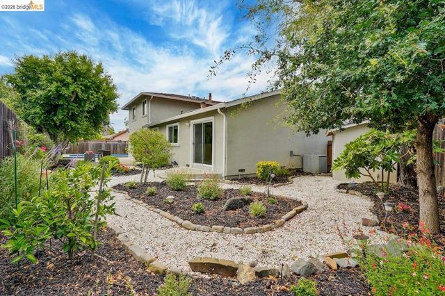 2198 La Orinda, Concord, CA 94518