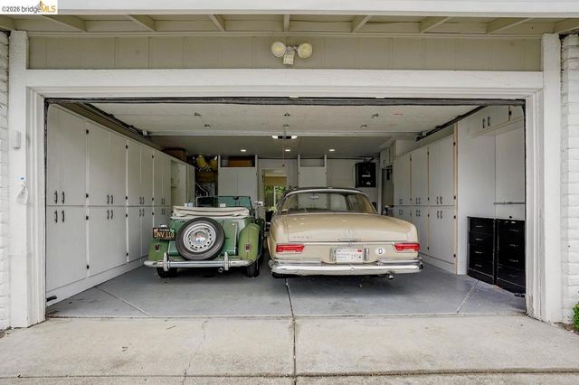 2198 La Orinda, Concord, CA 94518