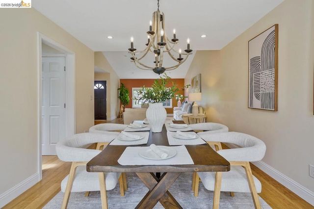 2198 La Orinda, Concord, CA 94518