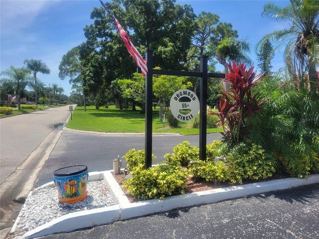 114 DOGWOOD CIRCLE 114, Seminole, FL 33777