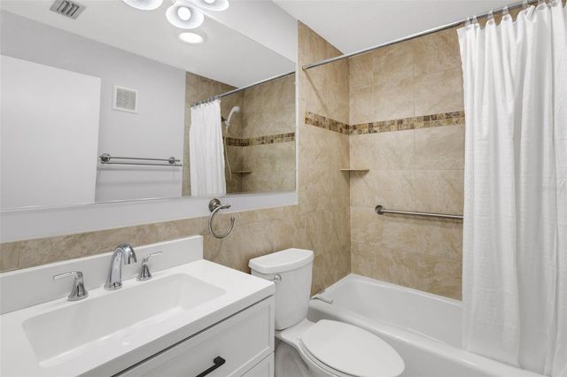 114 DOGWOOD CIRCLE 114, Seminole, FL 33777