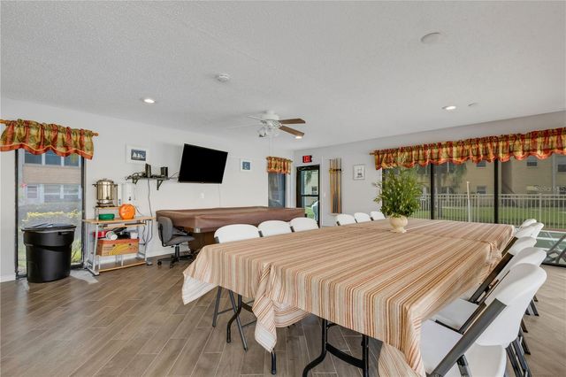 114 DOGWOOD CIRCLE 114, Seminole, FL 33777