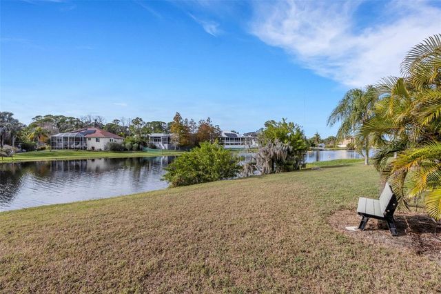 114 DOGWOOD CIRCLE 114, Seminole, FL 33777