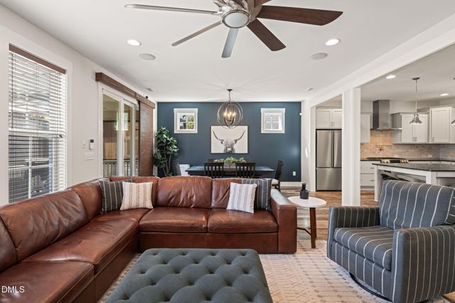 477 Beacon Ridge Boulevard, Chapel Hill, NC 27516