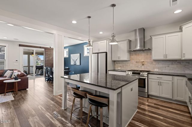 477 Beacon Ridge Boulevard, Chapel Hill, NC 27516