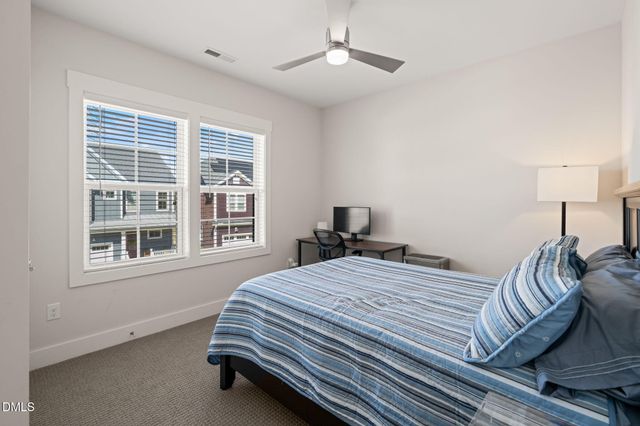 477 Beacon Ridge Boulevard, Chapel Hill, NC 27516