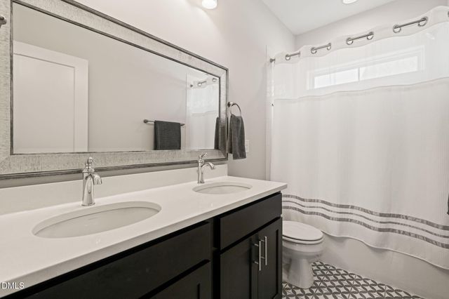 477 Beacon Ridge Boulevard, Chapel Hill, NC 27516