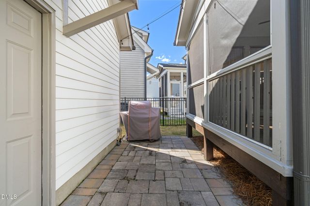 477 Beacon Ridge Boulevard, Chapel Hill, NC 27516