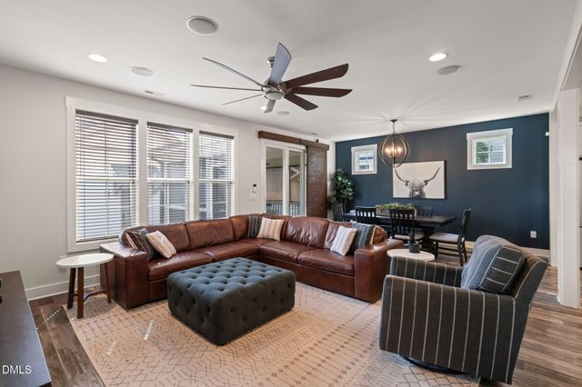 477 Beacon Ridge Boulevard, Chapel Hill, NC 27516