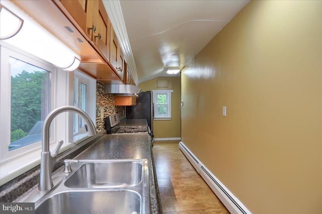 7090 CHAMBERS HILL ROAD, Harrisburg, PA 17111