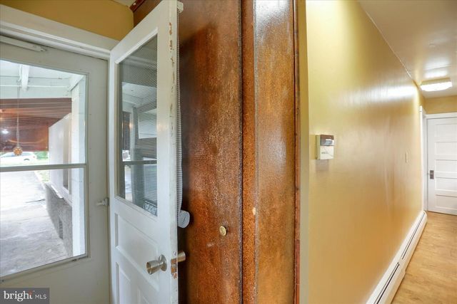 7090 CHAMBERS HILL ROAD, Harrisburg, PA 17111
