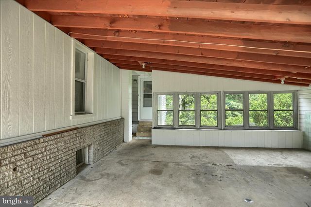 7090 CHAMBERS HILL ROAD, Harrisburg, PA 17111