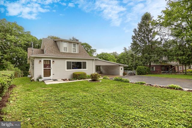 7090 CHAMBERS HILL ROAD, Harrisburg, PA 17111